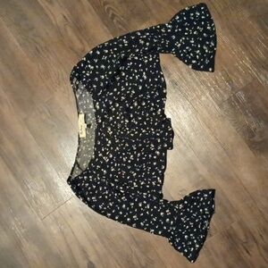 Nina's By Stone Cold Fox Black w White Floral Cropped Long Sleeve Ruffle Top A28